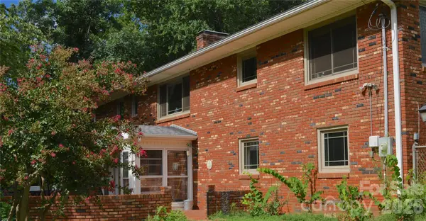 467 Forest Lake RD, Forest City, NC 28043