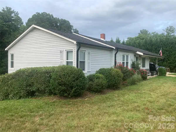 3300 Sheely RD, Lenoir, NC 28645