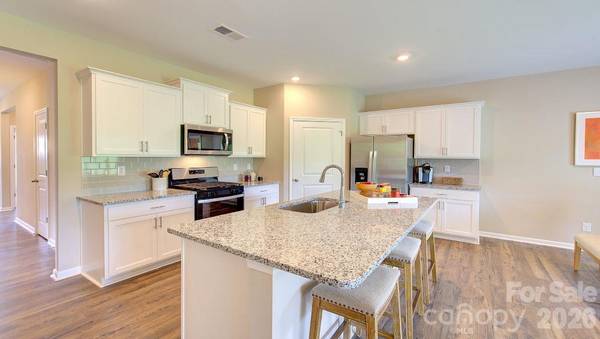 33 Bovine Branch RD, Fletcher, NC 28732