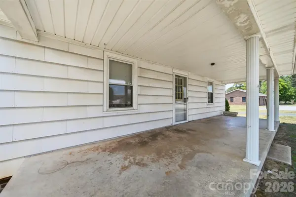 592 Main ST, Hudson, NC 28638