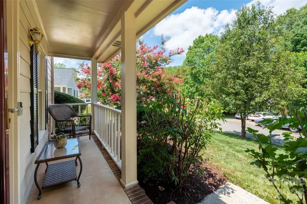 9112 Winter Moss CT, Charlotte, NC 28227