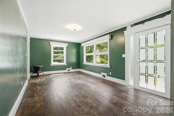 307 Dutchman AVE, Mount Holly, NC 28120