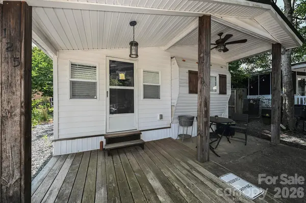 125 Hollywood TRL, Mount Gilead, NC 27306