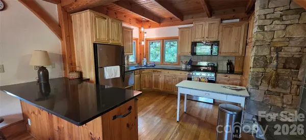 165 Winding TRL, Burnsville, NC 28714