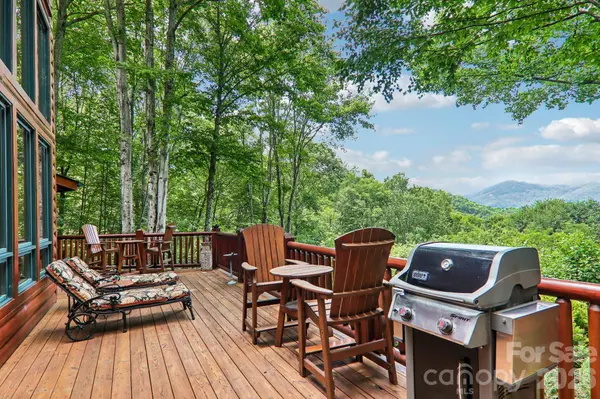 157 Kanusati TRL, Maggie Valley, NC 28751