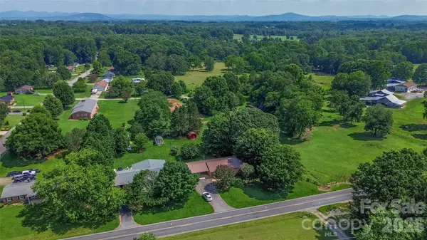 137 Liberty Church RD, Taylorsville, NC 28681