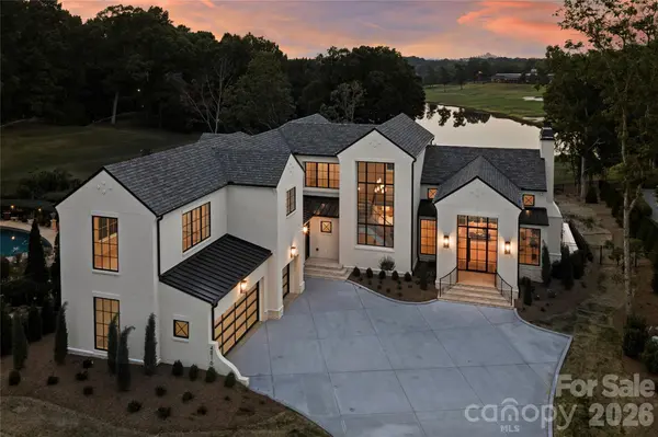 4816 Kelly Woods LN, Charlotte, NC 28277