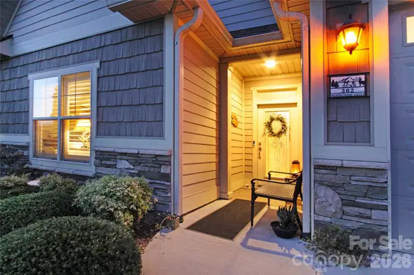 362 Windstone DR, Fletcher, NC 28732
