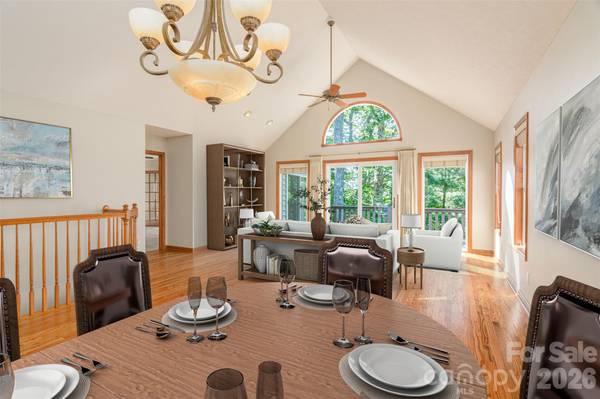 299 Carriage Summitt WAY, Hendersonville, NC 28791