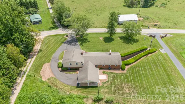 2053 Boiling Springs RD, Purlear, NC 28665