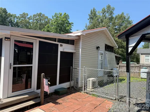 106 Anchor CT #H93, Mount Gilead, NC 27306