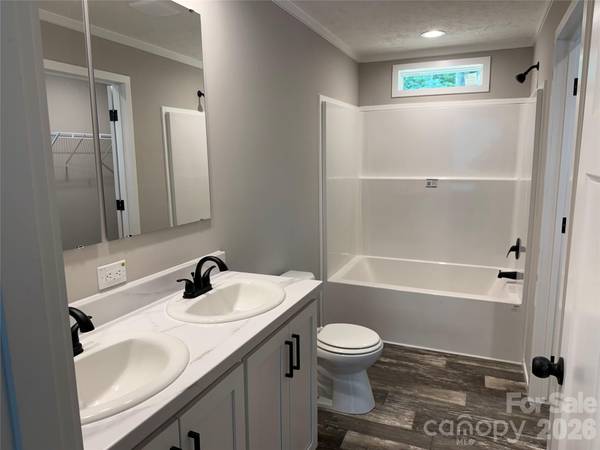 4175 Maple TRL, Morganton, NC 28655