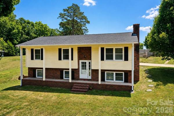 3237 Annex ST, Conover, NC 28613