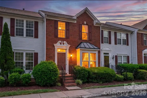 11018 Garden Oaks LN, Charlotte, NC 28273