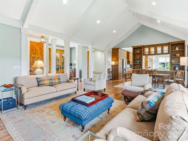 266 Stratford RD, Asheville, NC 28804