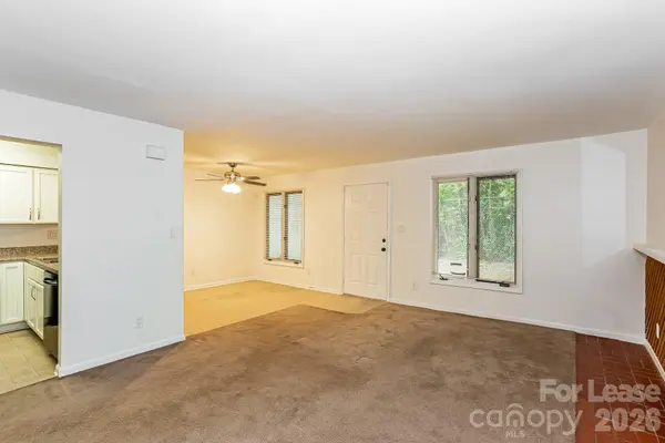 1832 J Julian LN #D, Charlotte, NC 28208