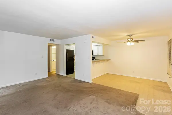 1832 J Julian LN #D, Charlotte, NC 28208