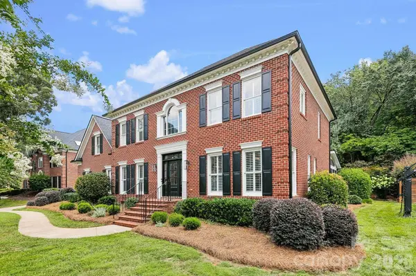 8507 Brownes Pond LN, Charlotte, NC 28277