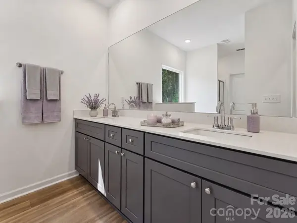 1165 Stoneglen DR #30, Granite Quarry, NC 28146