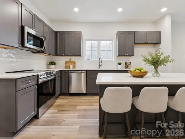 1165 Stoneglen DR #30, Granite Quarry, NC 28146