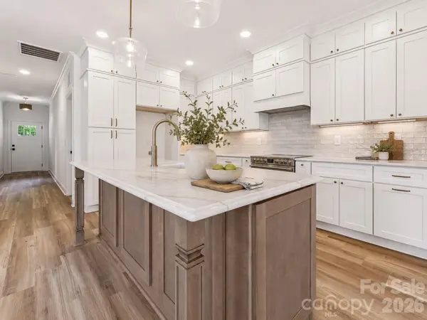 1071 Reba LN, Kannapolis, NC 28081