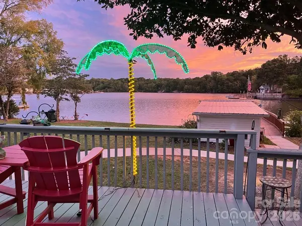 2113 Warf RD, Lexington, NC 27292