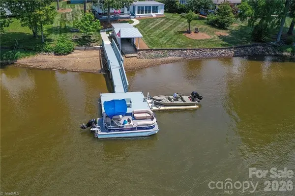 2113 Warf RD, Lexington, NC 27292