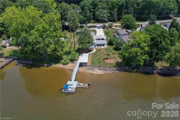 2113 Warf RD, Lexington, NC 27292