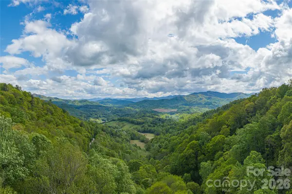 9999 Off Hurricane Ridge TRCE, Clyde, NC 28721