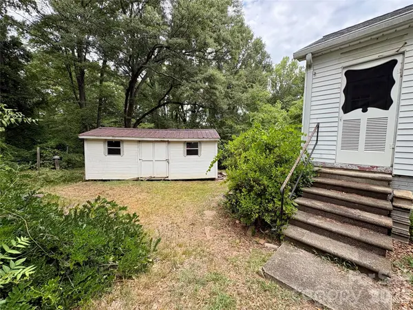 406 Circle DR W, Shelby, NC 28150