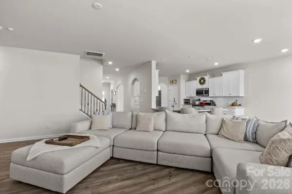 206 Abersham DR, Mooresville, NC 28115