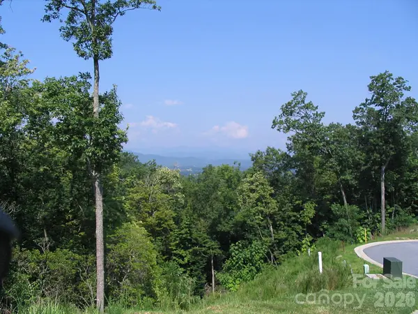 101 Wood Owl CT, Hendersonville, NC 28791