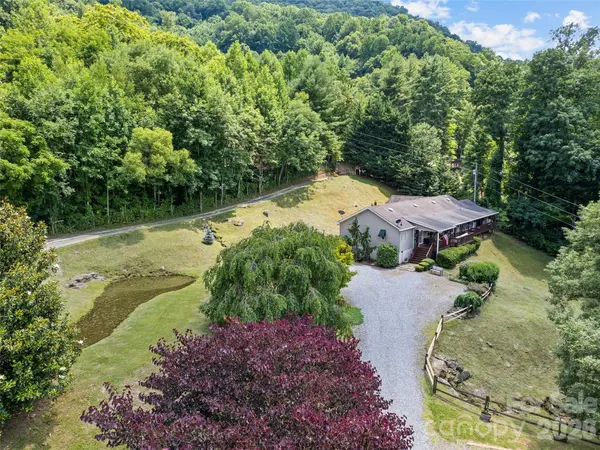 412 Gaddy HTS, Waynesville, NC 28786