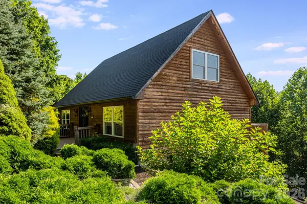 88 Mayflower CT, Waynesville, NC 28785