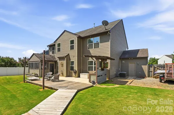 5917 Mcclintock DR, Denver, NC 28037