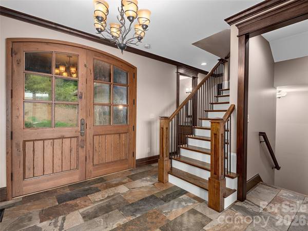 91 Watershed WAY, Horse Shoe, NC 28742