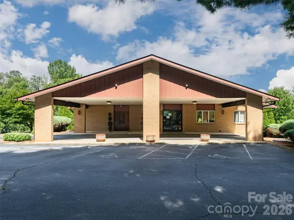60 Phifer ST, Asheville, NC 28801