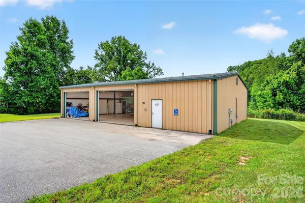 533 Catawba River RD, Old Fort, NC 28762