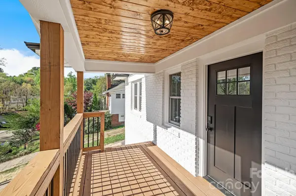 154 Laurel LOOP, Asheville, NC 28806