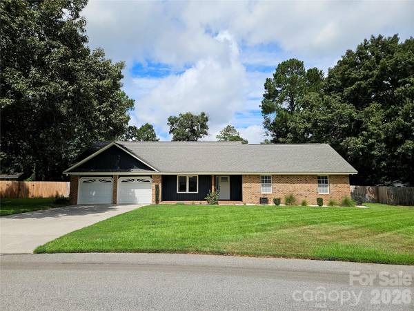 1035 Waterway DR, Sumter, SC 29154