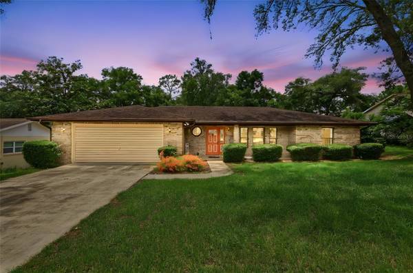 2360 DARTMOUTH RD, Deland, FL 32724
