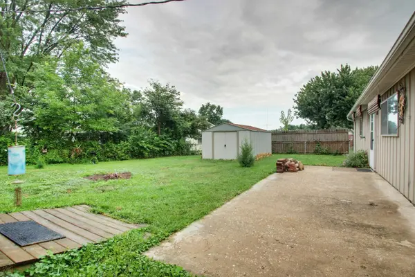1013 Melodie LN N, Quincy, IL 62301