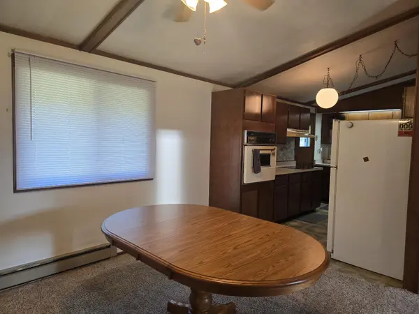 319 Rogers RD, Carthage, IL 62321