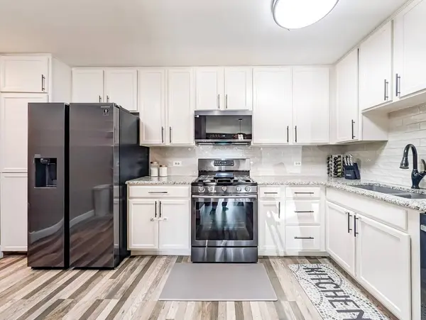 1121 W Ogden AVE #165, Naperville, IL 60563