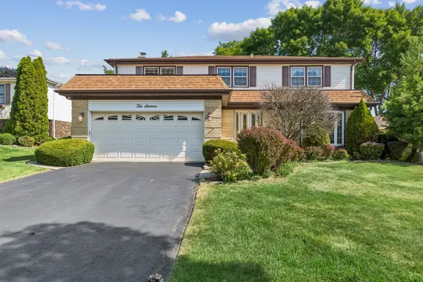 1016 W Brittany DR, Arlington Heights, IL 60004