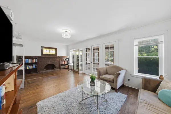 5432 W Potomac AVE, Chicago, IL 60651