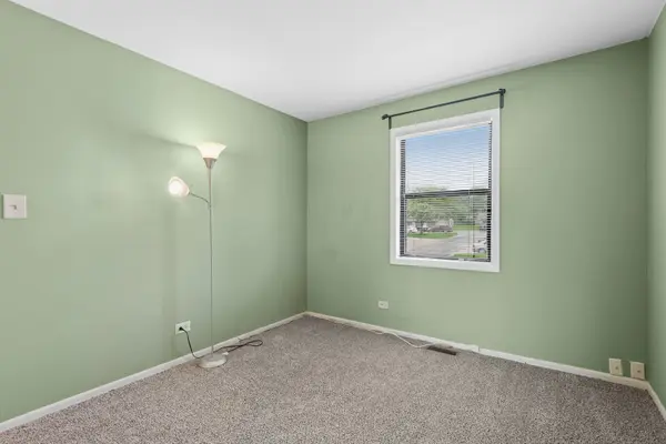 5775 Madrid CT #B, Hanover Park, IL 60133