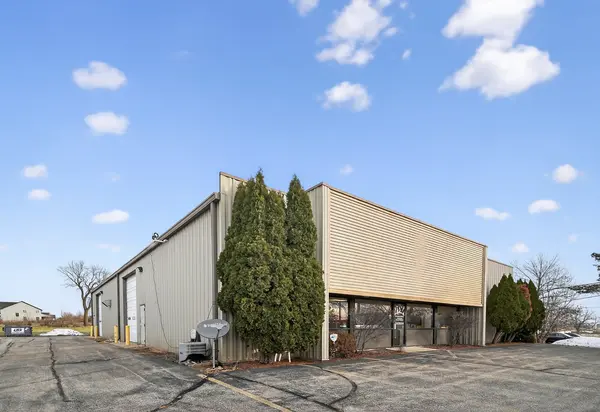 808 Hicks DR, Elburn, IL 60119
