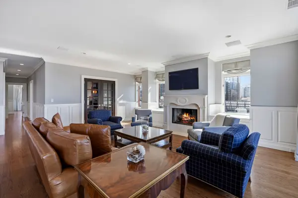 1414 N Wells ST #607, Chicago, IL 60610