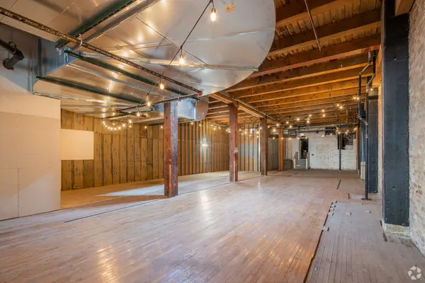 223 W Lake ST, Chicago, IL 60606